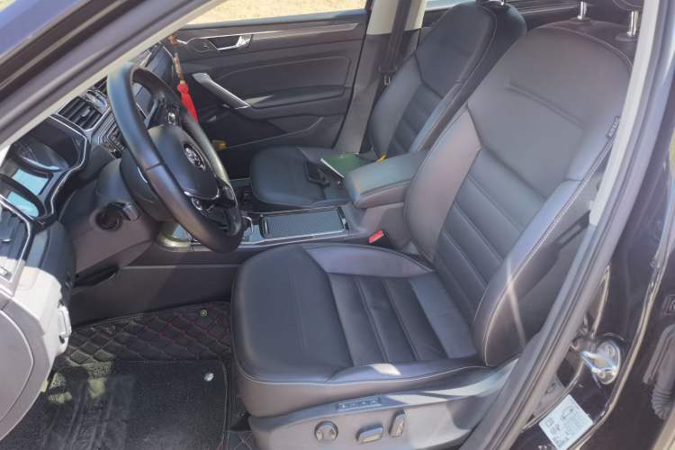 Used Volkswagen Passat 2017 330TSI DSG Prestige Edition
