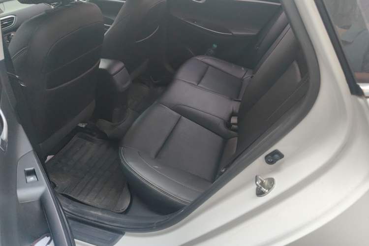 Used Hyundai Celesta 2017 1.6L Manual Enjoyment Edition GLS
