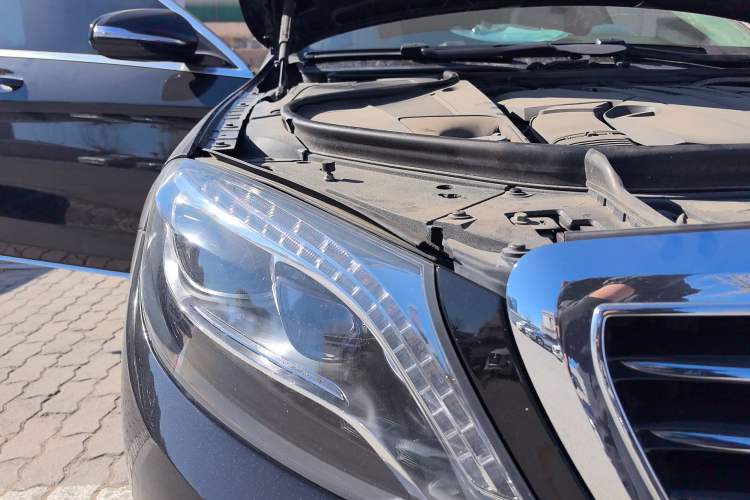 Used Mercedes-Benz S-Class 2014 S 320 L Business Model Right Front Headlight