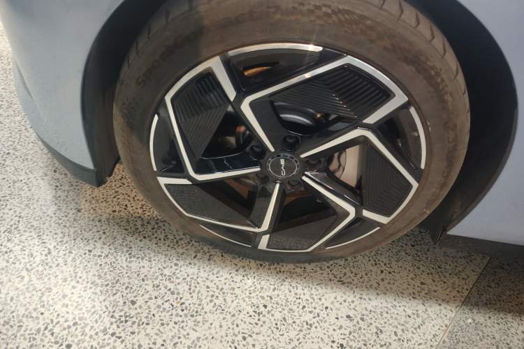 Used BYD Seal 2022 650 km All-Wheel-Drive Performance Version
