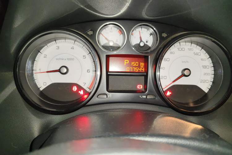 Used Peugeot 308 2014 Enjoy Edition Classic 1.6L Automatic Premium Model Odometer Close Up