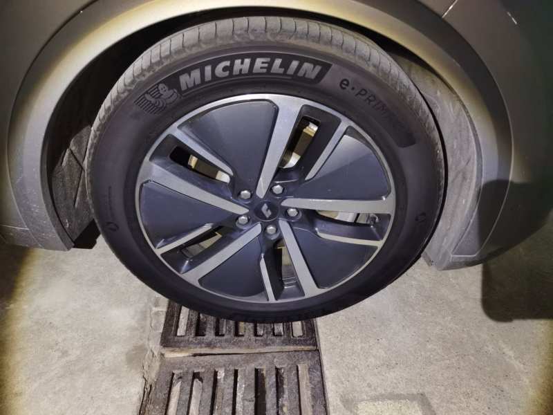 Used Li Auto L8 2024 Max — 17
