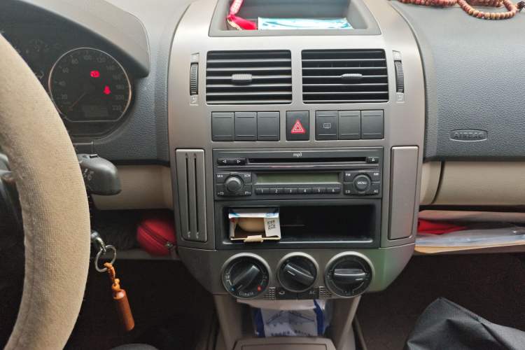 Used Volkswagen Polo 2011 Jingqu 1.6L Automatic Siku Edition