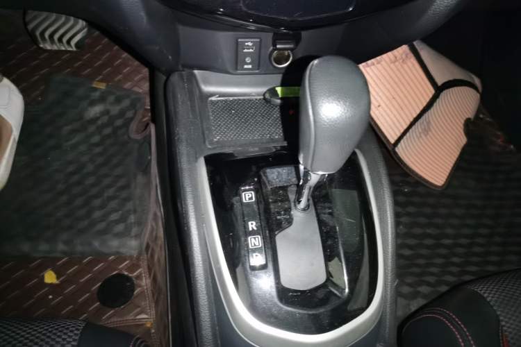Used Nissan Qashqai 2017 2.0L CVT Luxury Edition China V Standard Gear Lever