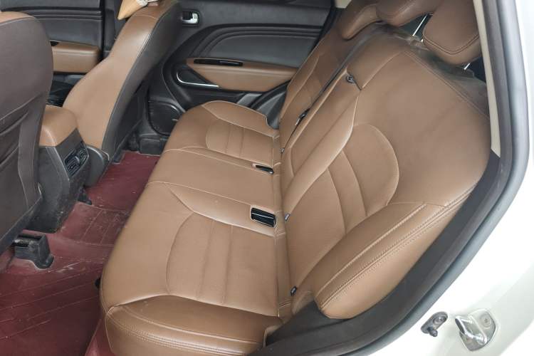 Used GAC Trumpchi GS3 2017 200T Automatic Luxury Edition Left Rear Seat