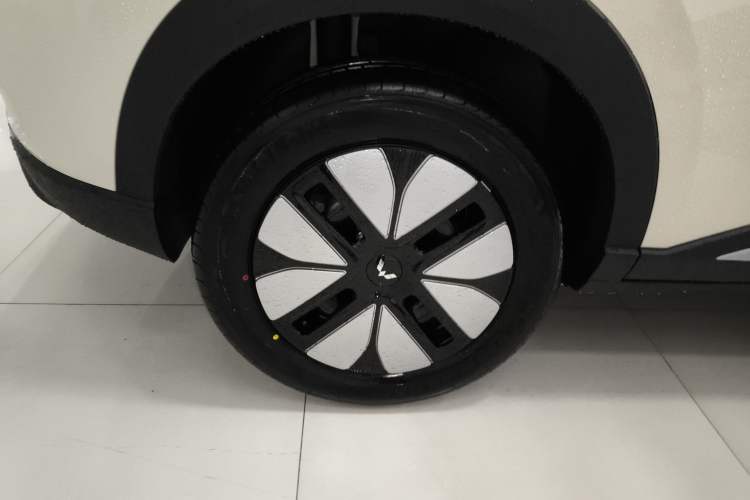 Used Wuling Bingo S 2025 Model 325km Deluxe Edition