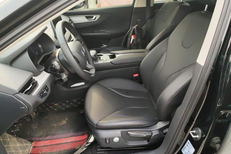 Used Hongqi E-QM5 2023 560km PLUS
