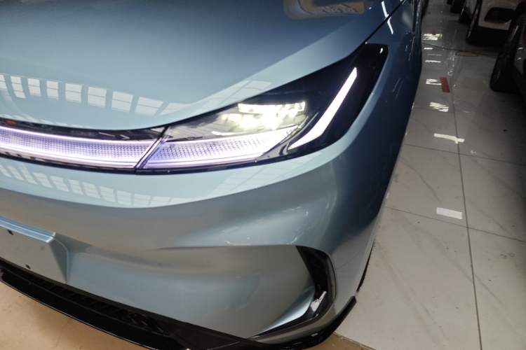 Used ARCFOX T1 2025 Model 425 PLUS