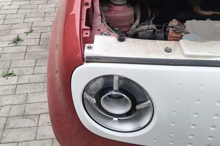 Used ORA Black Cat 2019 351 km Goddess Edition Right Front Headlight