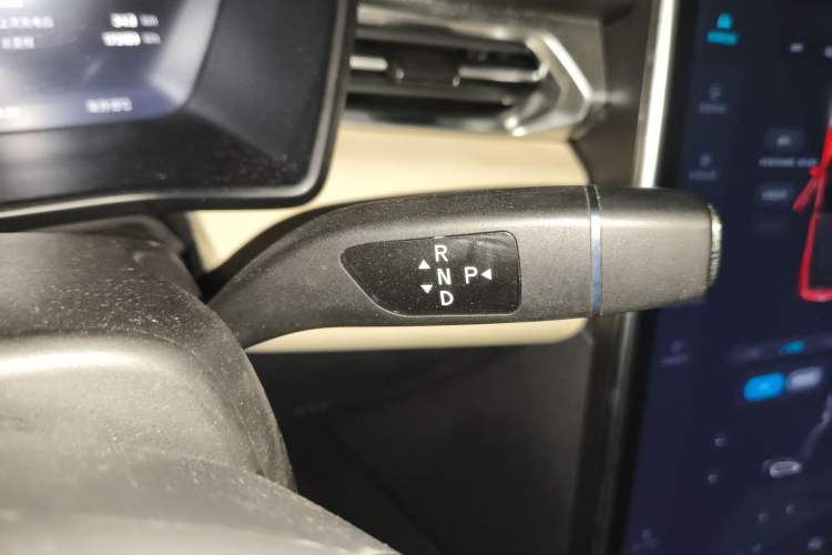 Used XPeng G3 2019 Deluxe Edition Gear Lever