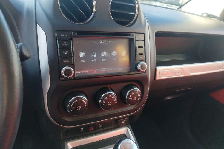 Used Jeep Compass 2014 Revised Version 2.4L Four-Wheel Drive Comfort Edition
