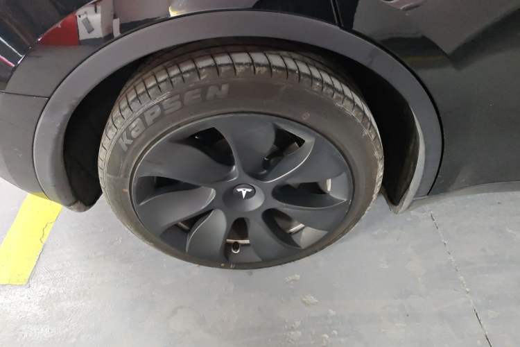 Used Tesla Model Y 2022 Revised Version Rear-Wheel Drive Right Rear Wheel Hub