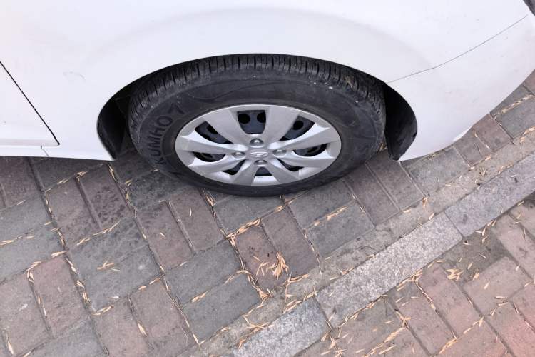 Used Hyundai Verna (older generation) 2017 1.4L Manual Refreshed Version China V Standard