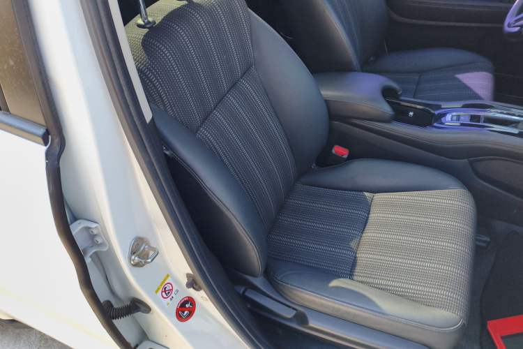 Used Honda Vezel 2015 1.8L CVT 2WD Luxury Model