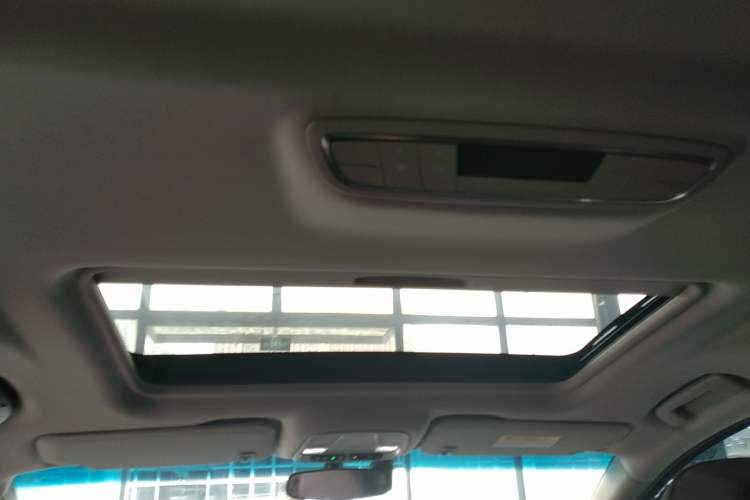 Used Buick GL8 2017 ES 28T Comfort Model China V Standard