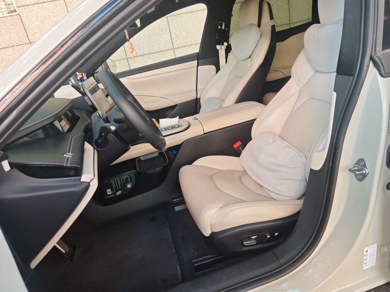 Xiaomi Auto SU7 2024 Four-Wheel Drive Ultra-Long Range Advanced Intelligent Driving Max Edition — снимка 12
