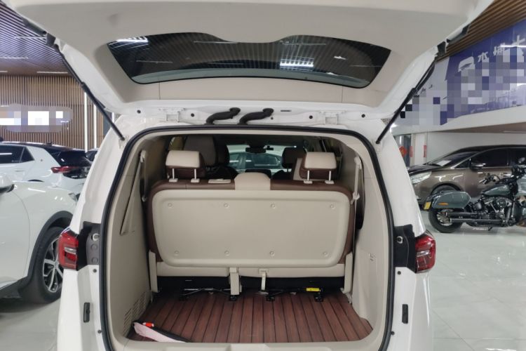 Used Buick GL8 2023 Land Executive Class Smart Enjoyment Model