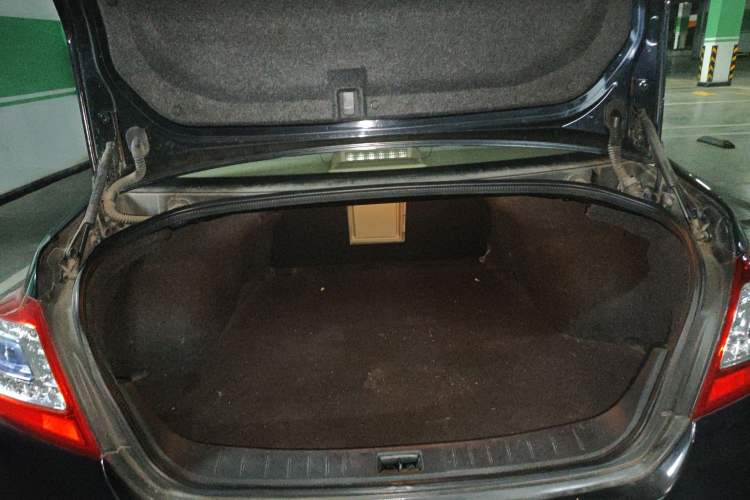 Used Nissan Teana 2011 2.0L XL-NAVI Smart Edition Trunk