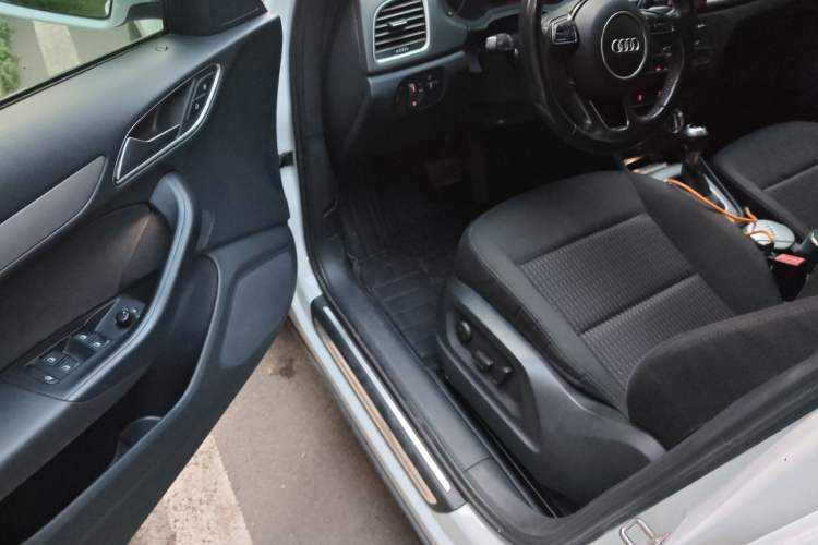 Used Audi Q3 2015 30 TFSI Ambition Edition
