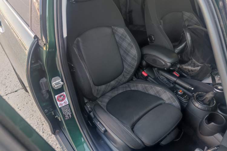 Used MINI MINI 2016 1.5T COOPER Five-Door Edition