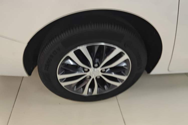 Used Buick GL8 2022 ES Landtrek 653T Luxury Edition
