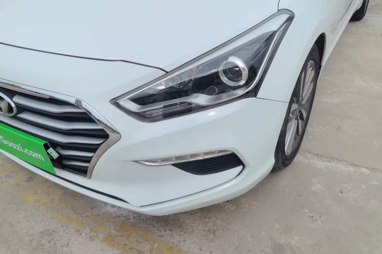 Used Hyundai Mistra 2017 1.8L Automatic Deluxe DLX Model China V Emission Standard Left Front Headlight