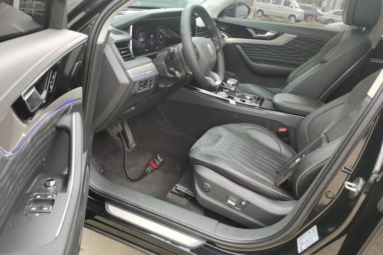 Used Hongqi HS5 2022 Revised Version 2.0T Smart Connect Flagship Edition
