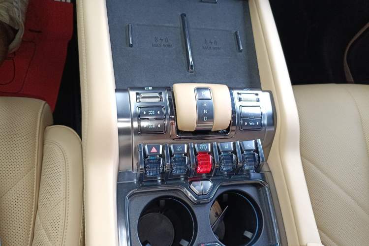 Used Formula Leopard 8 2025 Smart & Brave Flagship Edition 7 Seats
