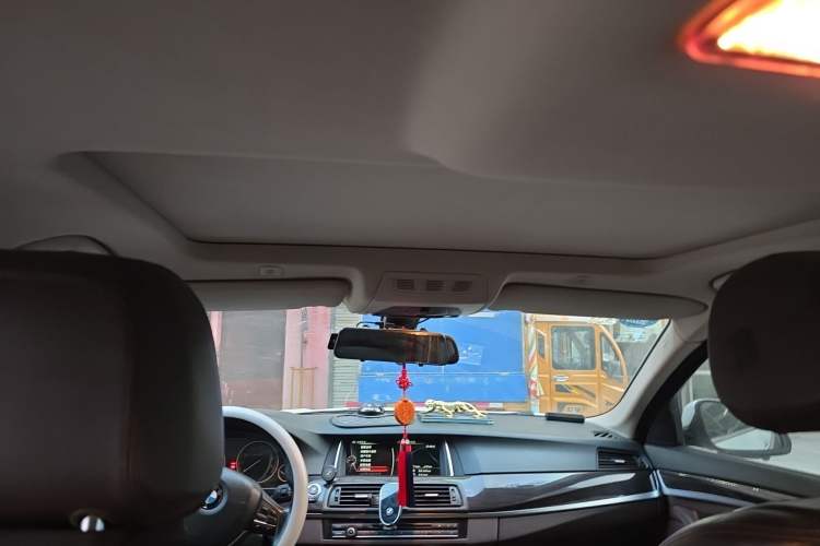 Used BMW 5 Series 2014 525Li Luxury Design Package Headliner