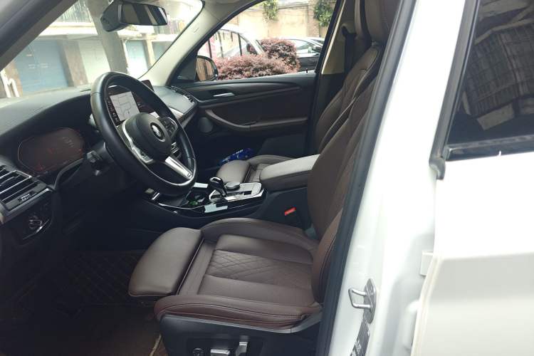 Used BMW X3 2023 Restyled xDrive30i Leading Edition M Night Sky Package Left Front Seat