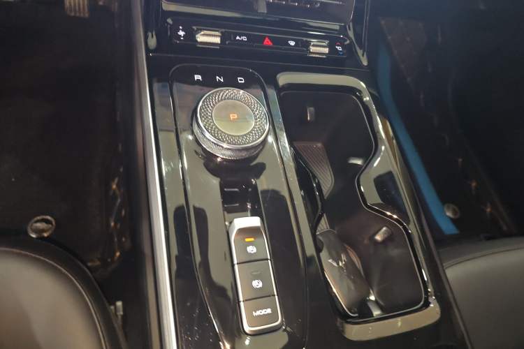 Used Wuling Xingguang 2024 Co-Creation Edition 510 Advanced Model