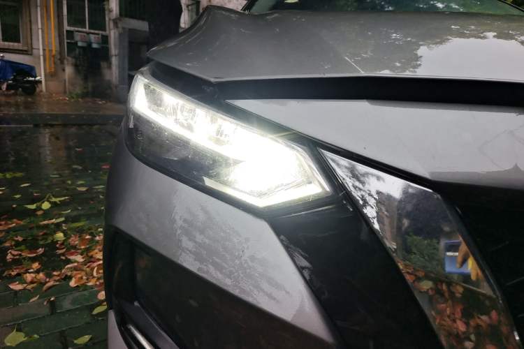 Used Nissan Sylphy 2020 1.6L XL CVT Enjoyment Edition Right Front Headlight