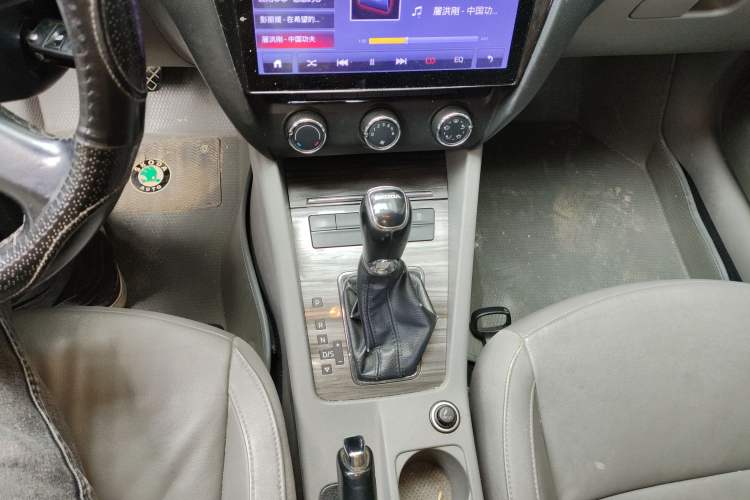 Used Skoda Octavia 2015 1.6L Automatic Yijun Edition