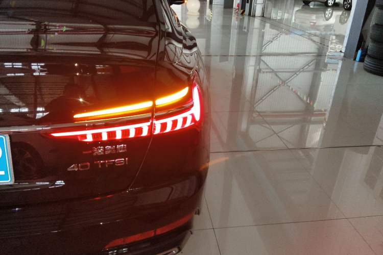 Used Audi A6L 2021 40 TFSI Luxury Dynamic Edition Right Rear Taillight