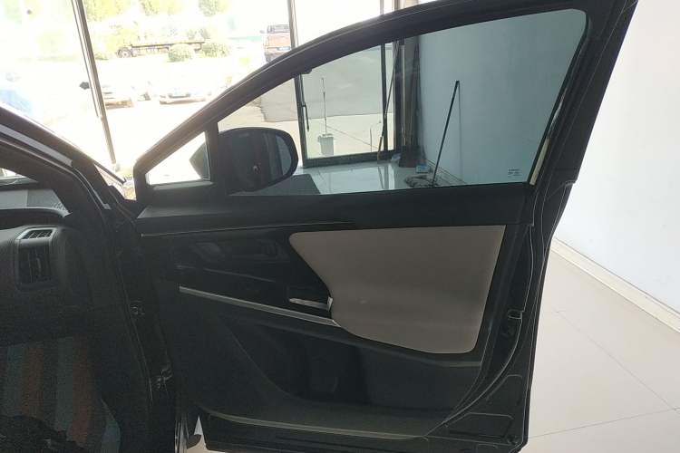 Used Toyota FAW bZ4X 2022 Two-Wheel Drive Long-Range PRO Version
