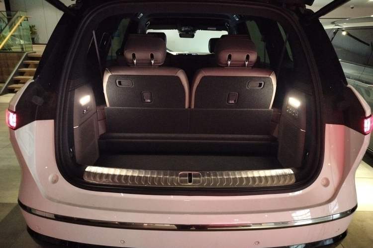 Used Nio ES8 2026 Model 7-seat Executive Luxury Edition
