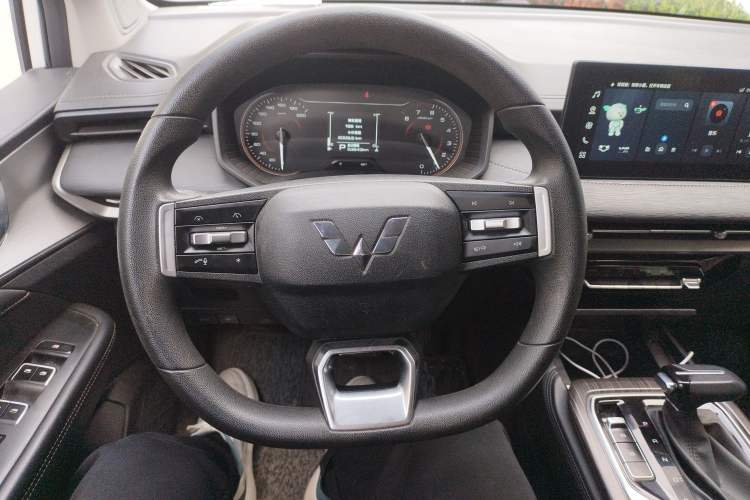 Used Wuling Jiachen 2022 1.5T CVT Smart Luxury Version Steering Wheel