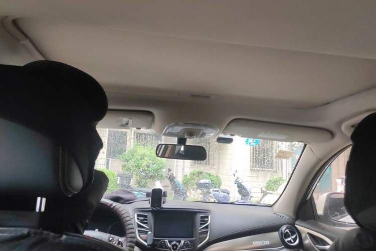 Used BYD Song 2018 1.5TID Automatic Smart Connect Prestige Model Headliner