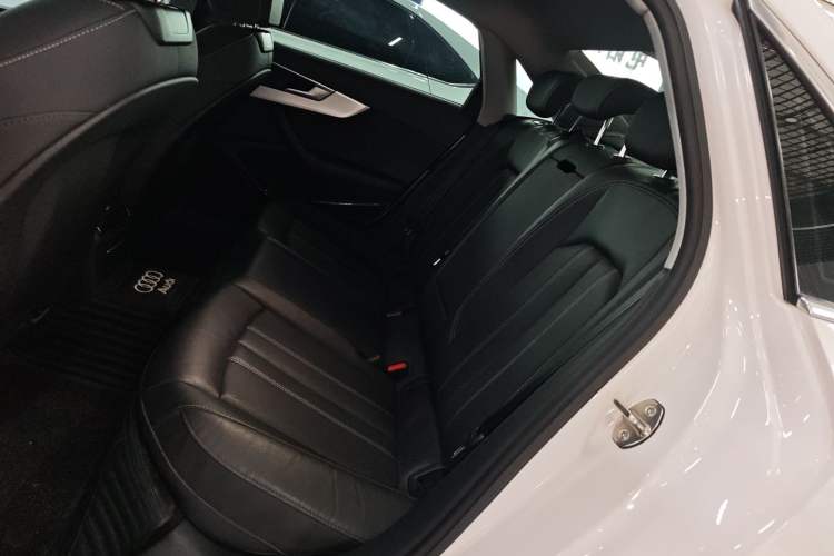 Used Audi A4L 2020 40 TFSI Fashion Dynamic Model
