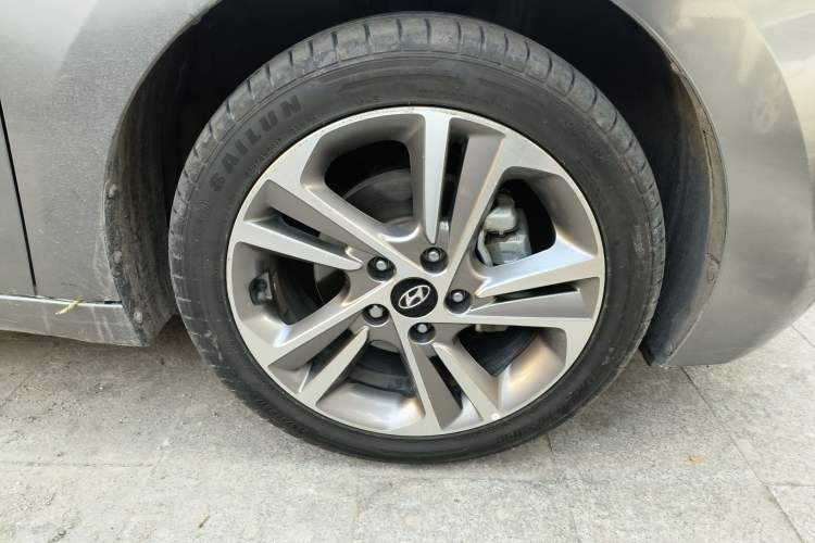 Used Hyundai Elantra (6th Generation / Lingdong) 2016 1.6L Automatic ZhiXuan – Elite Version
