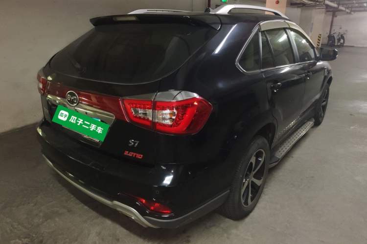 Used BYD S7 2015 2.0T Automatic Prestige Model
