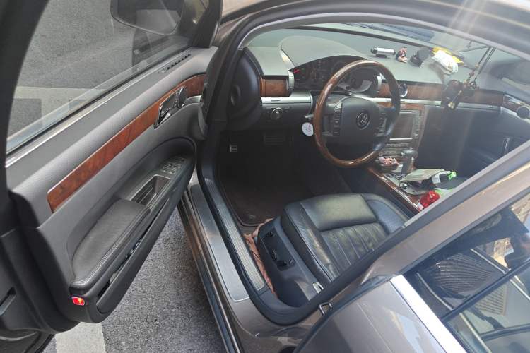 Used Volkswagen Phaeton 2012 3.0L Business Edition
