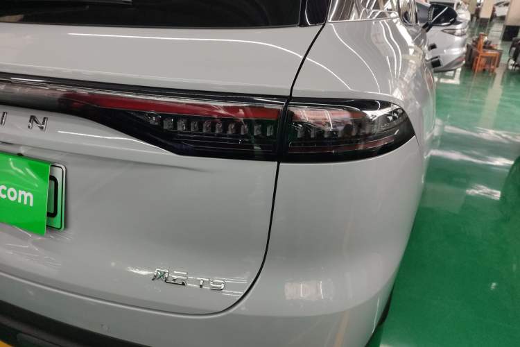 Used Chery Fengyun T9 2025 120 Long-Range Luxury Version 5 Seats Lithium Iron Phosphate