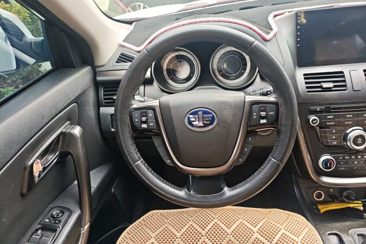 Used Bestune X80 2016 2.0L Manual Luxury Edition
