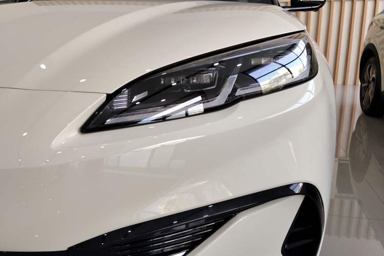 Used BYD Seal 06 New Energy 2024 DM-i 120KM Flagship Model Left Front Headlight