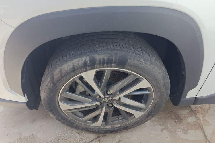 Used Toyota FRONTLANDER 2022 2.0L CVT Luxury PLUS Edition
