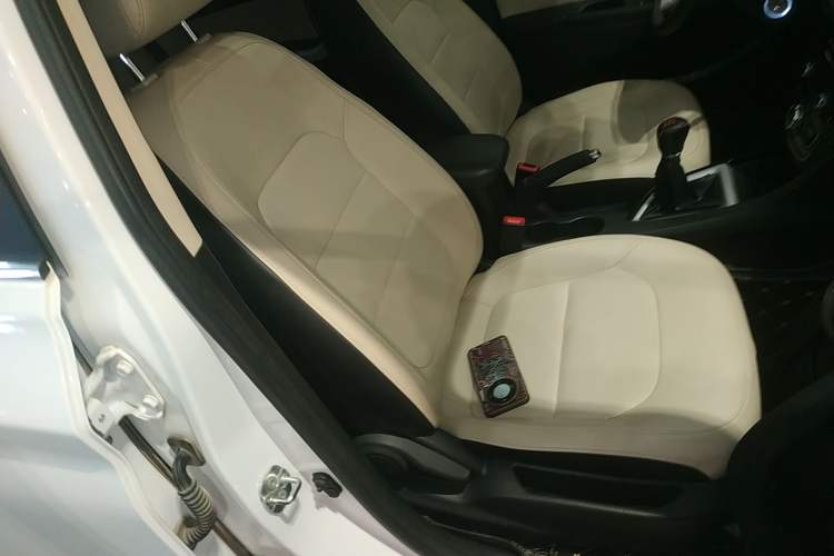 Used Changan Alsvin V7 2015 1.6L Manual Enjoyment Model China V Standard