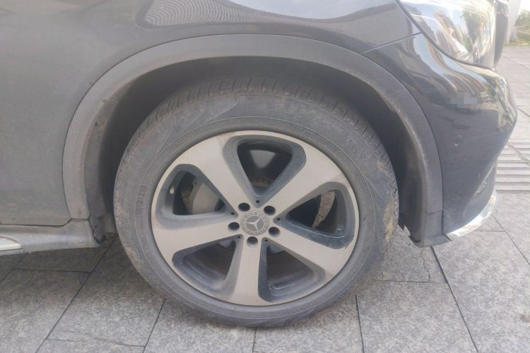 Used Mercedes-Benz GLC 2019 Facelift GLC 260 L 4MATIC Luxury Model
