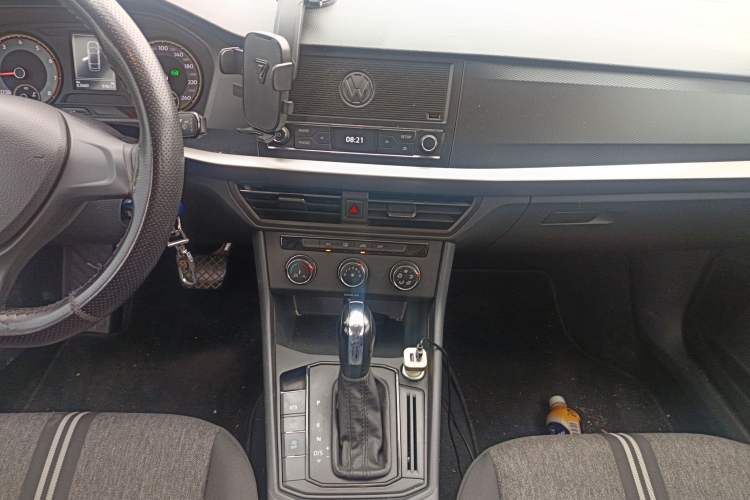 Used Volkswagen Lavida 2018 1.5L Automatic Fashion Edition China V Standard Audio And AC Panel