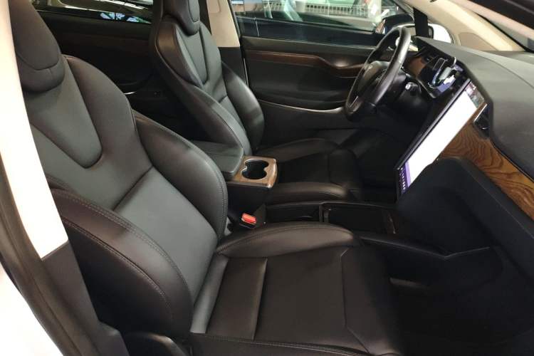Used Tesla Model X 2016 X 75D Right Front Seat